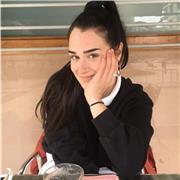 Estudiante de Diseño de Moda en la universidad de Pamplona con un nivel elevado escrito y oral de inglés dispuesta a dar clases particulares por las tardes de lunes a viernes
